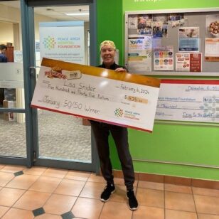 Lisa Snider staff lottery winner Peace Arch Hospital